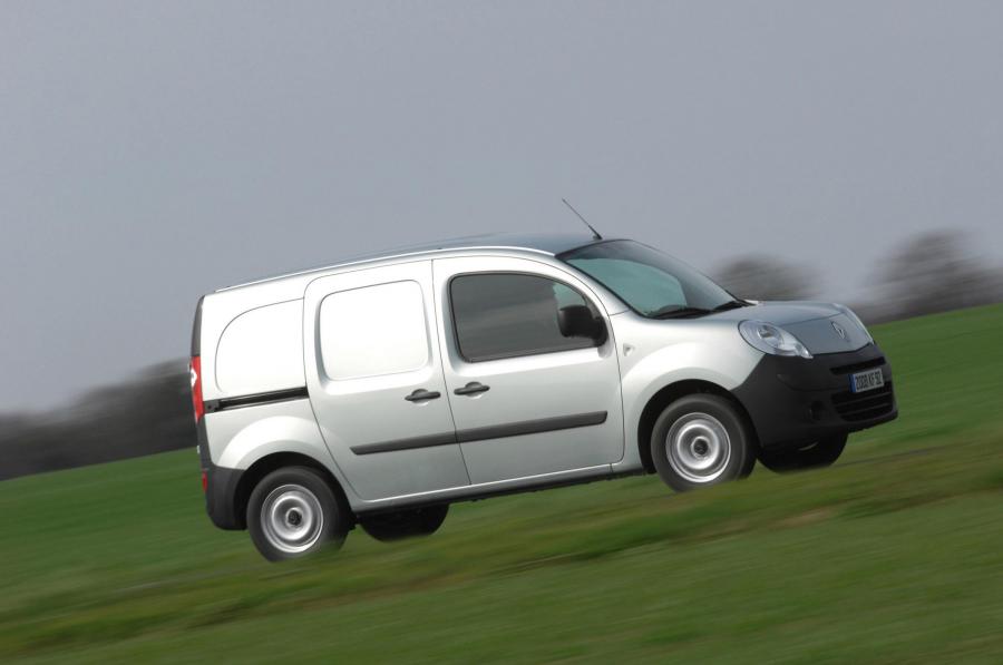  Renault Kangoo Express 2008 года  (фото 21 из 49)